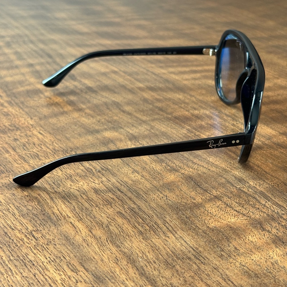 New Ray-Ban Cats 5000 RB4125 601/32 Black / Grey Gradient 59MM Sunglasses - Picture 2 of 8